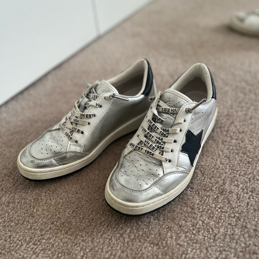 Vintage Havana Christo Washed Silver Sneaker